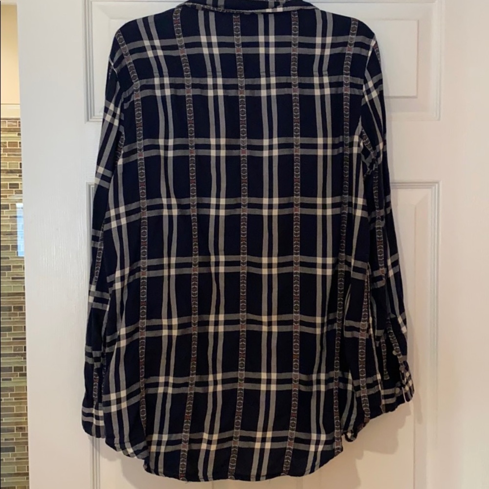 Button down shirt - Picture 3 of 5